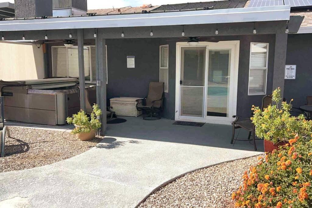 Spacious Getaway! Pool, Spa, Sleeps 9 Lake Havasu City Extérieur photo