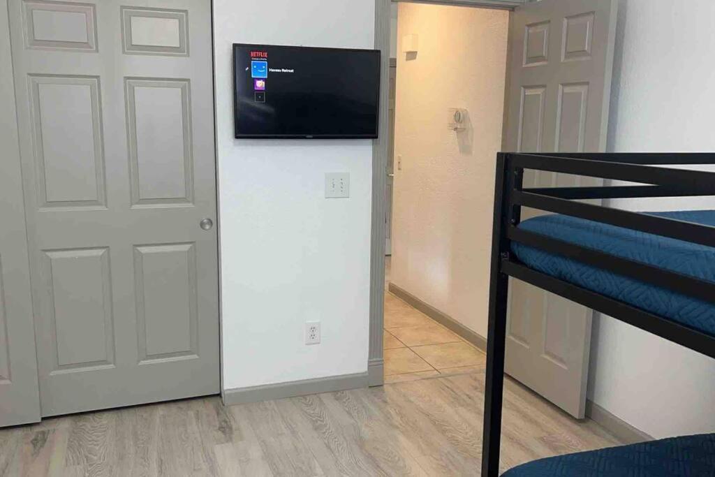 Spacious Getaway! Pool, Spa, Sleeps 9 Lake Havasu City Extérieur photo